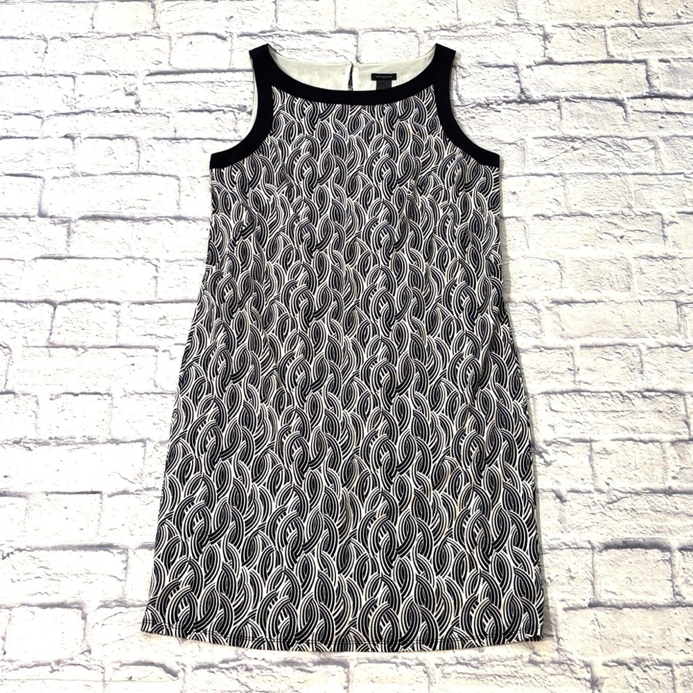 Ann Taylor Sleeveless Shift Dress Navy Blue White Geometric Print Size Medium